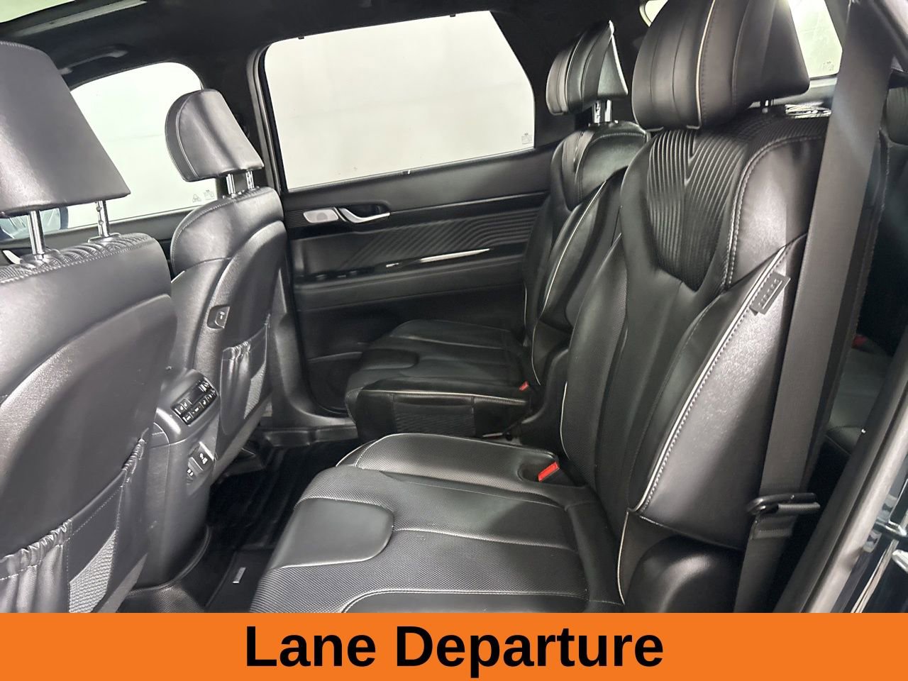 Used 2023 Hyundai Palisade Calligraphy image 22