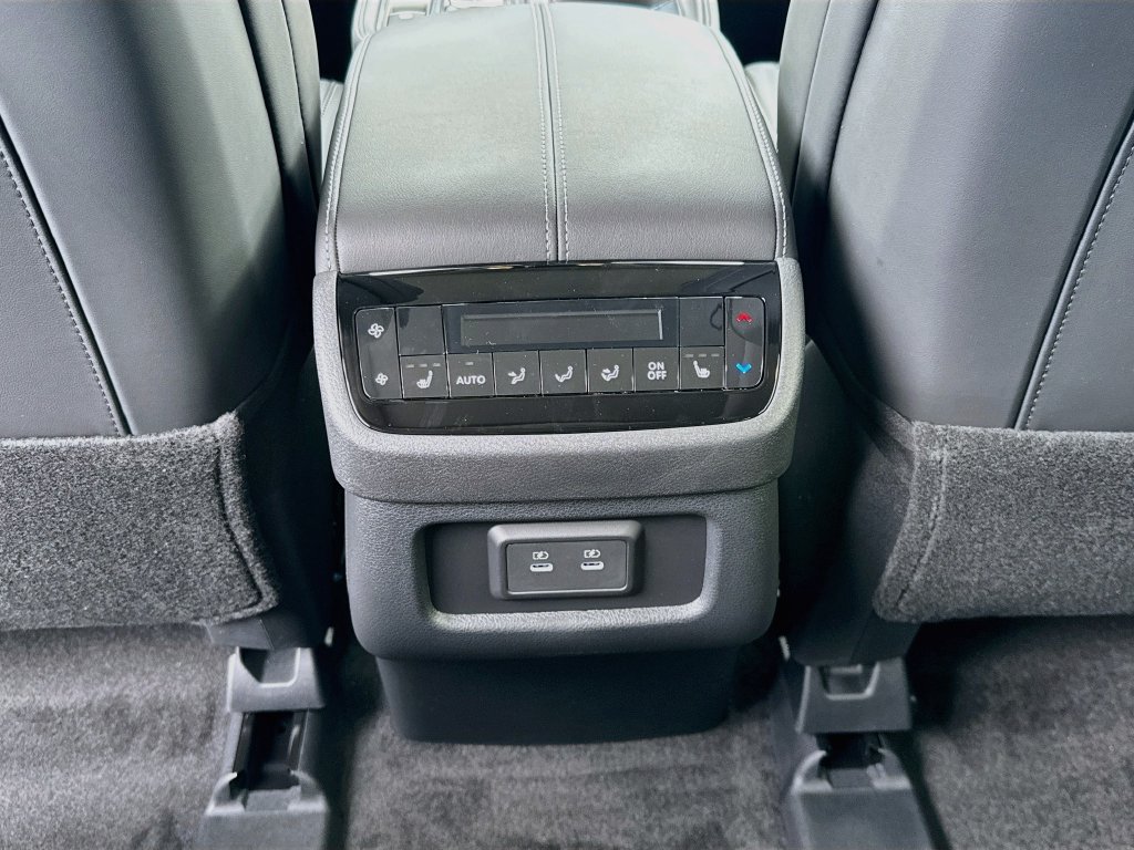 New 2027 INFINITI QX60 Luxe w/ Cargo Package FWD image 27