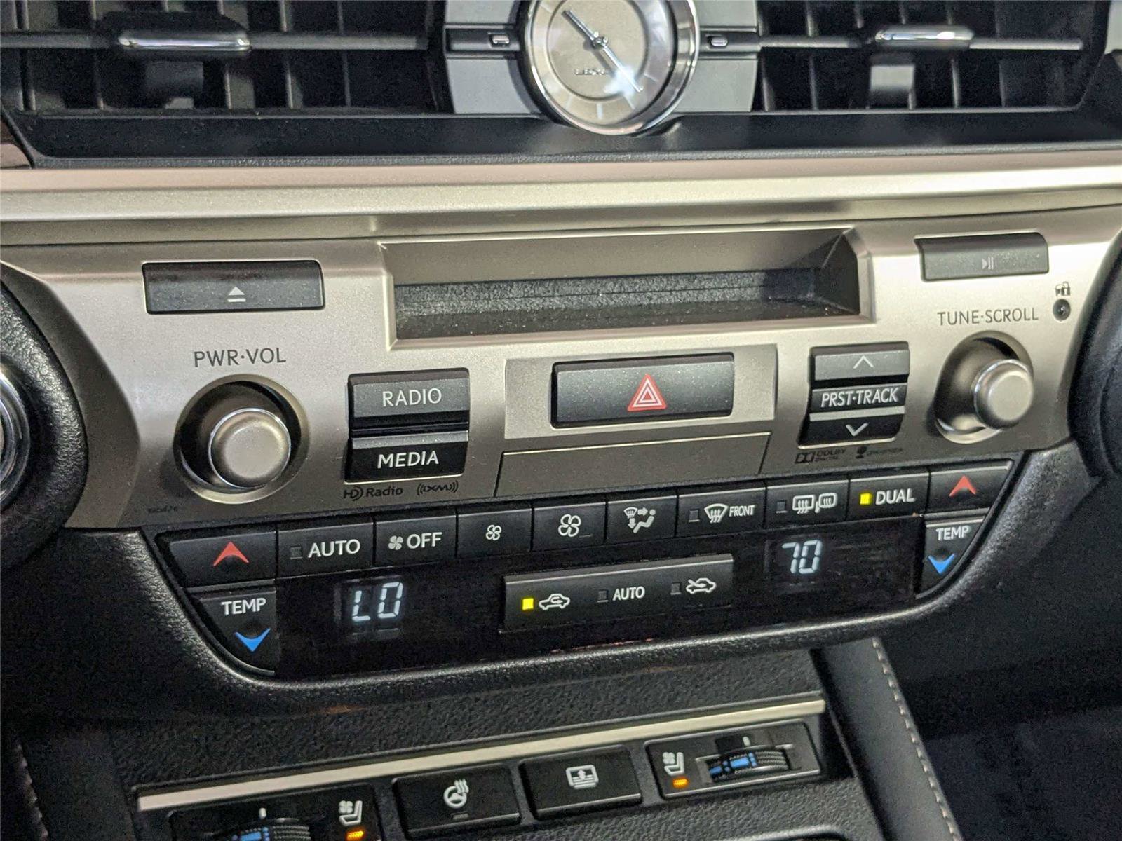 Used 2016 Lexus ES 350 w/ Luxury Package w/Wood Trim image 19