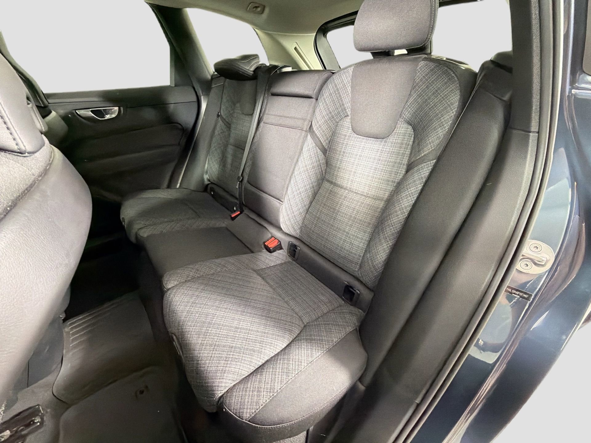 Certified 2023 Volvo XC60 B5 Core AWD/4WD image 24