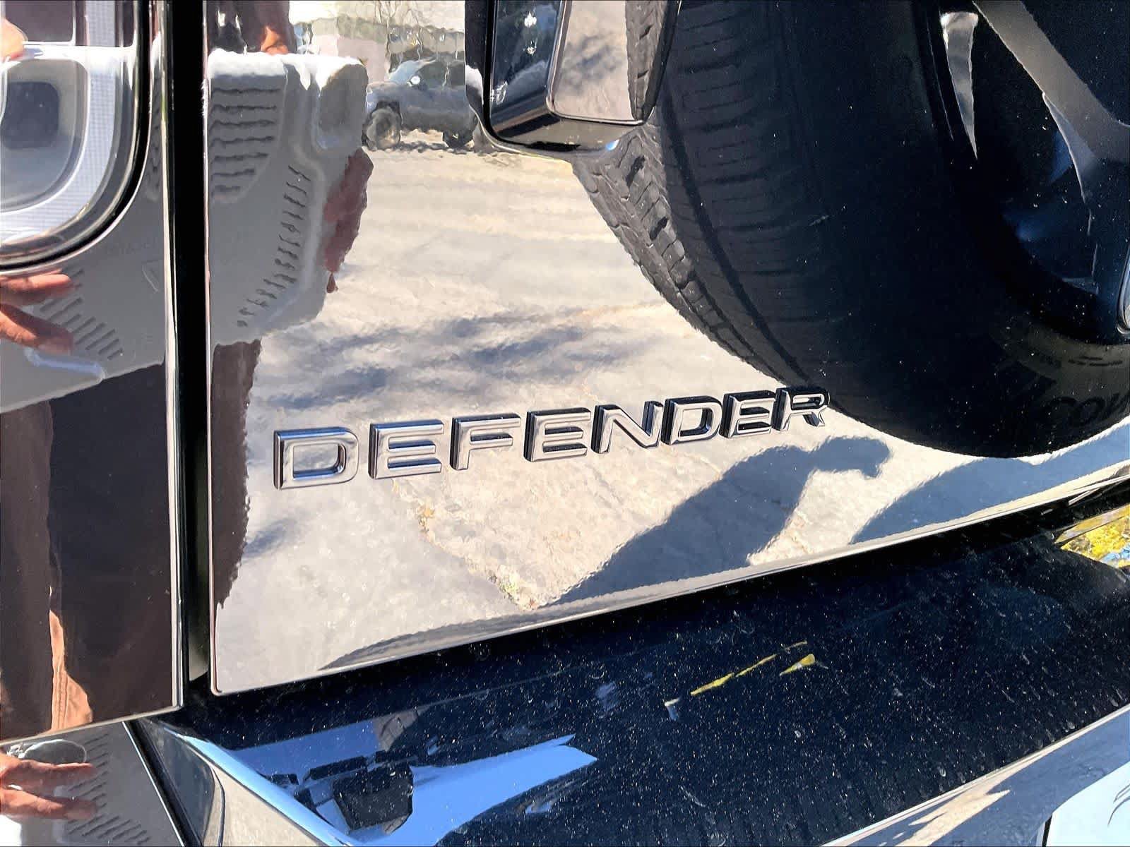 New 2026 Land Rover Defender 110 X-Dynamic SE AWD/4WD image 26