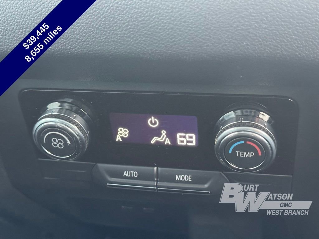 Used 2025 GMC Acadia Elevation w/ Black Edition image 25