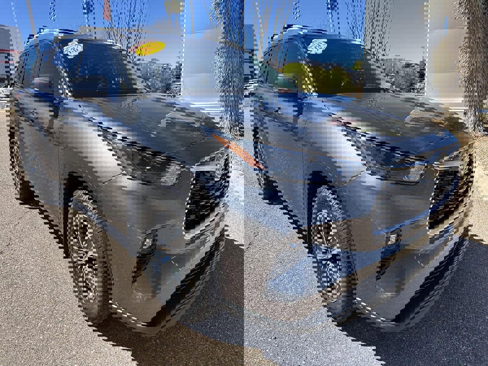 Used 2023 Toyota Highlander XLE image 15