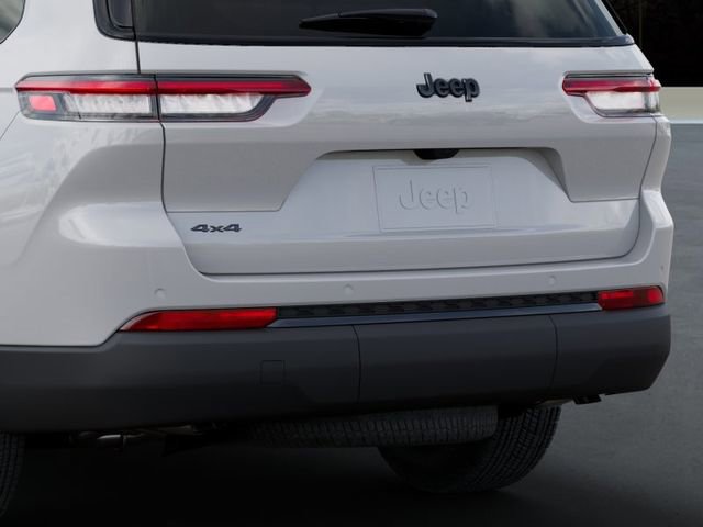 New 2025 Jeep Grand Cherokee L Altitude image 13