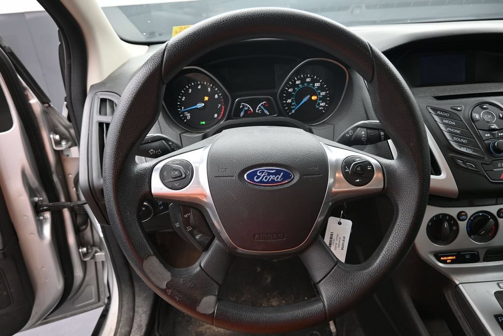 Used 2014 Ford Focus SE FWD image 20