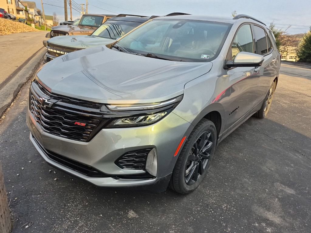 Used 2024 Chevrolet Equinox RS w/ LPO, Floor Liner Package image 3