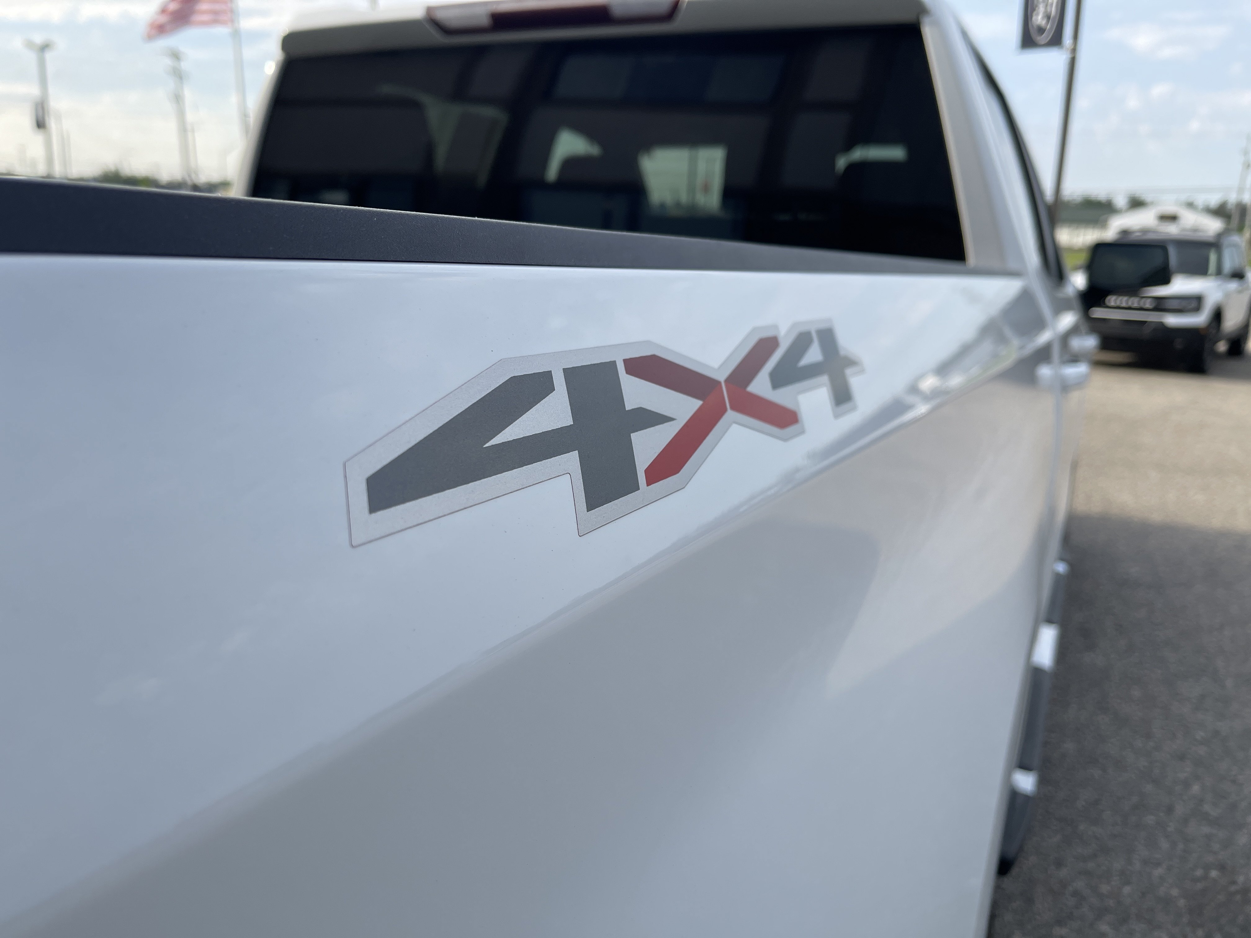 Used 2020 Chevrolet Silverado 1500 LT w/ True North Edition AWD/4WD image 29