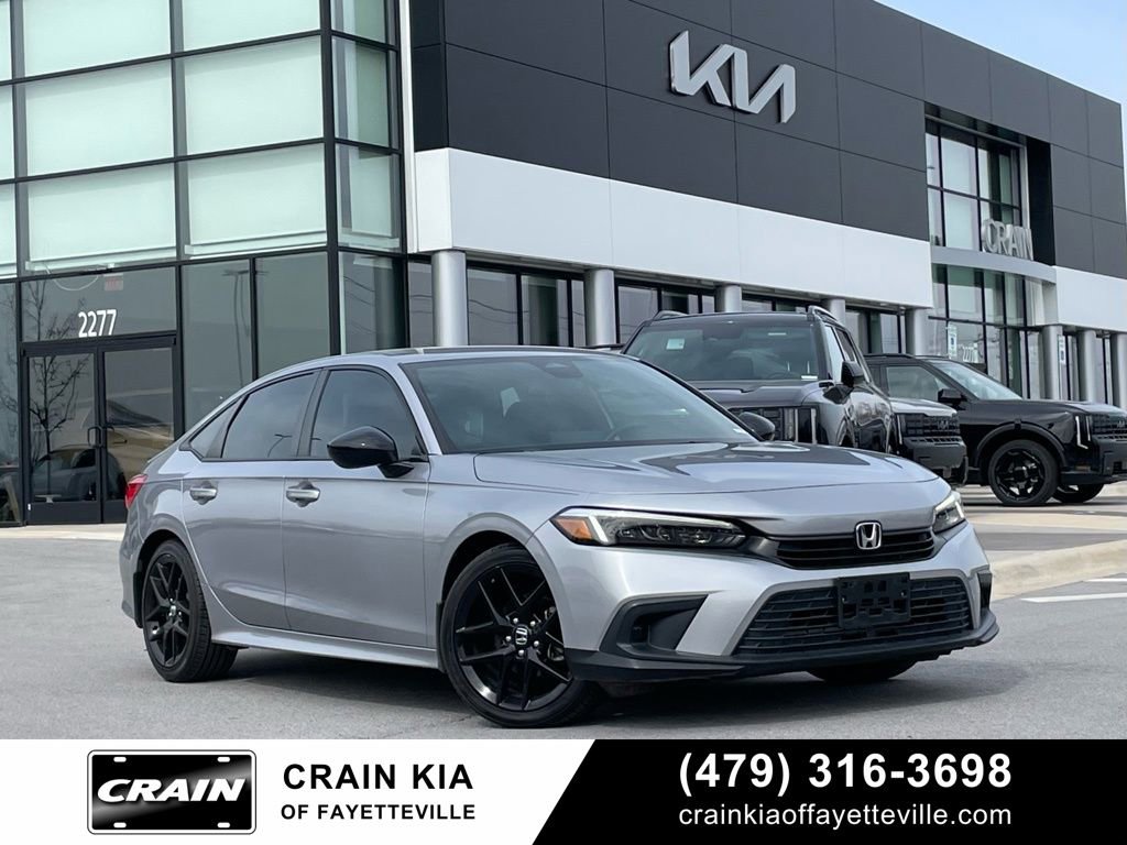 Used 2023 Honda Civic Sport image 1