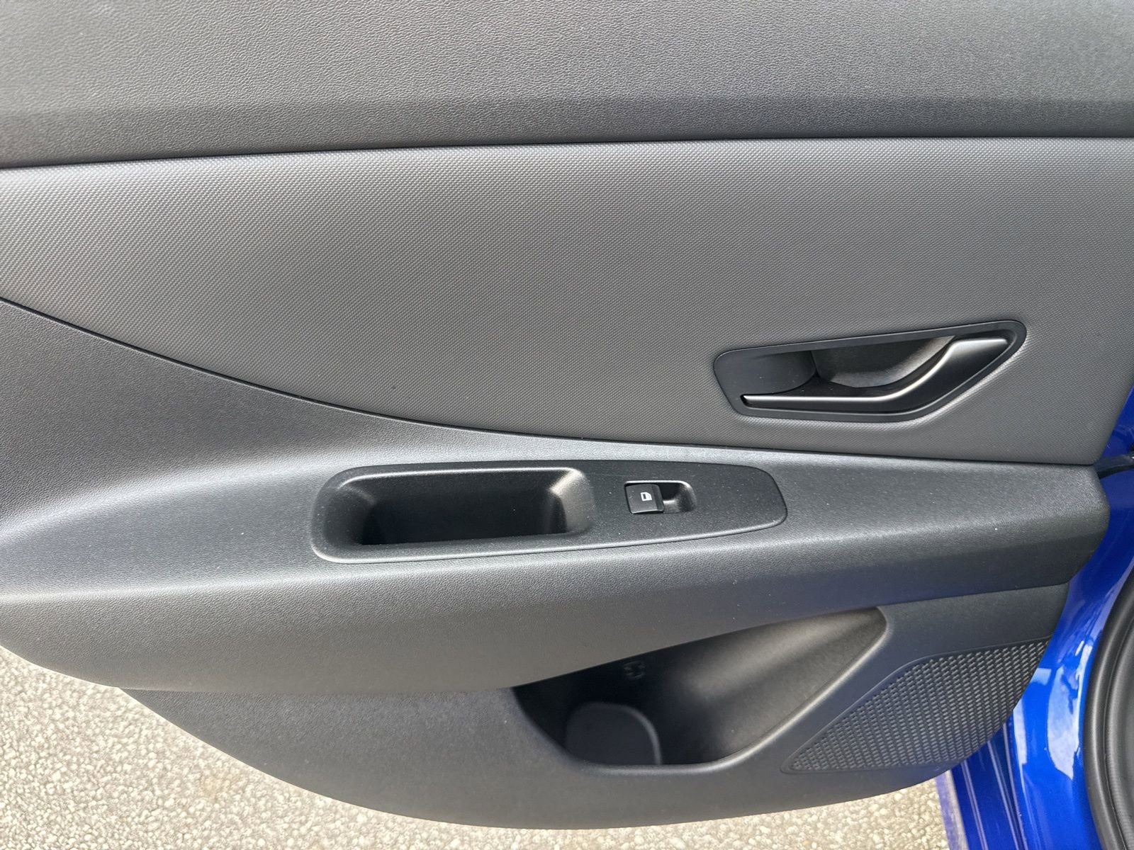 Certified 2025 Hyundai Elantra Sport image 12