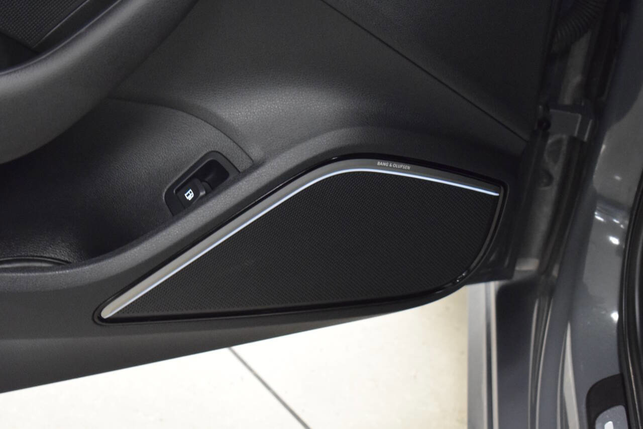 Used 2018 Audi A3 e-tron Premium Plus w/ Technology Package image 29