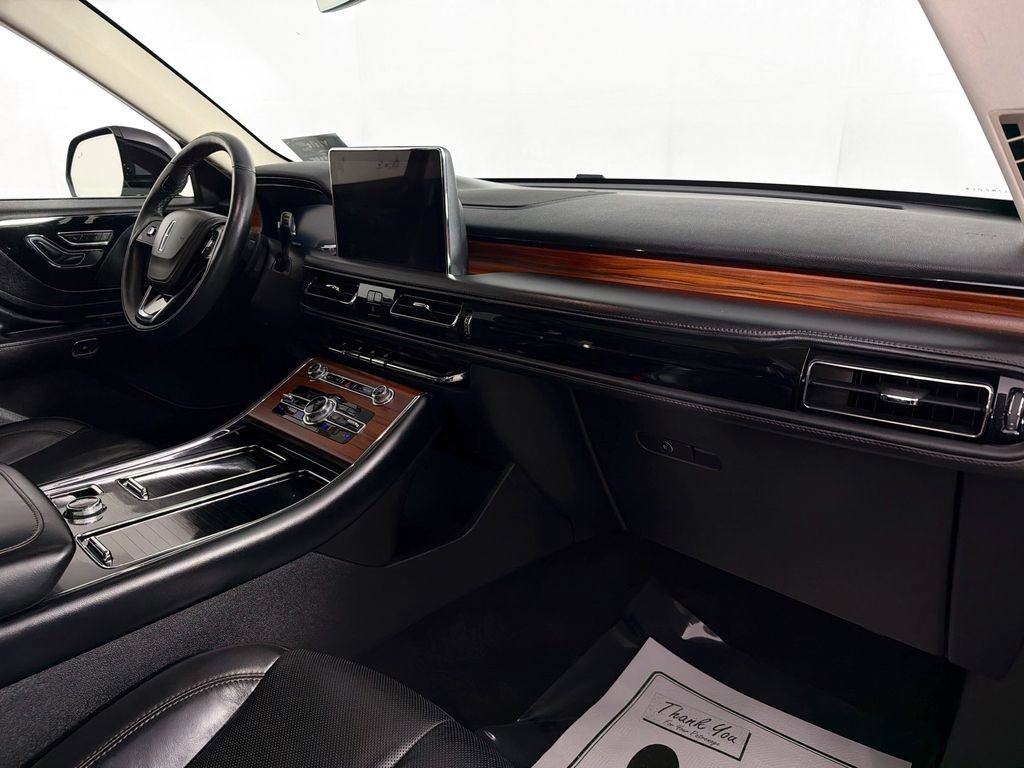 Used 2024 Lincoln Aviator Reserve AWD/4WD image 30