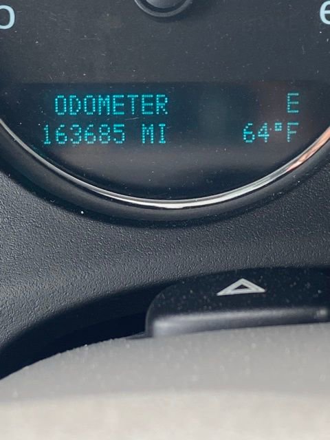 Used 2011 Chevrolet Suburban LT RWD image 13
