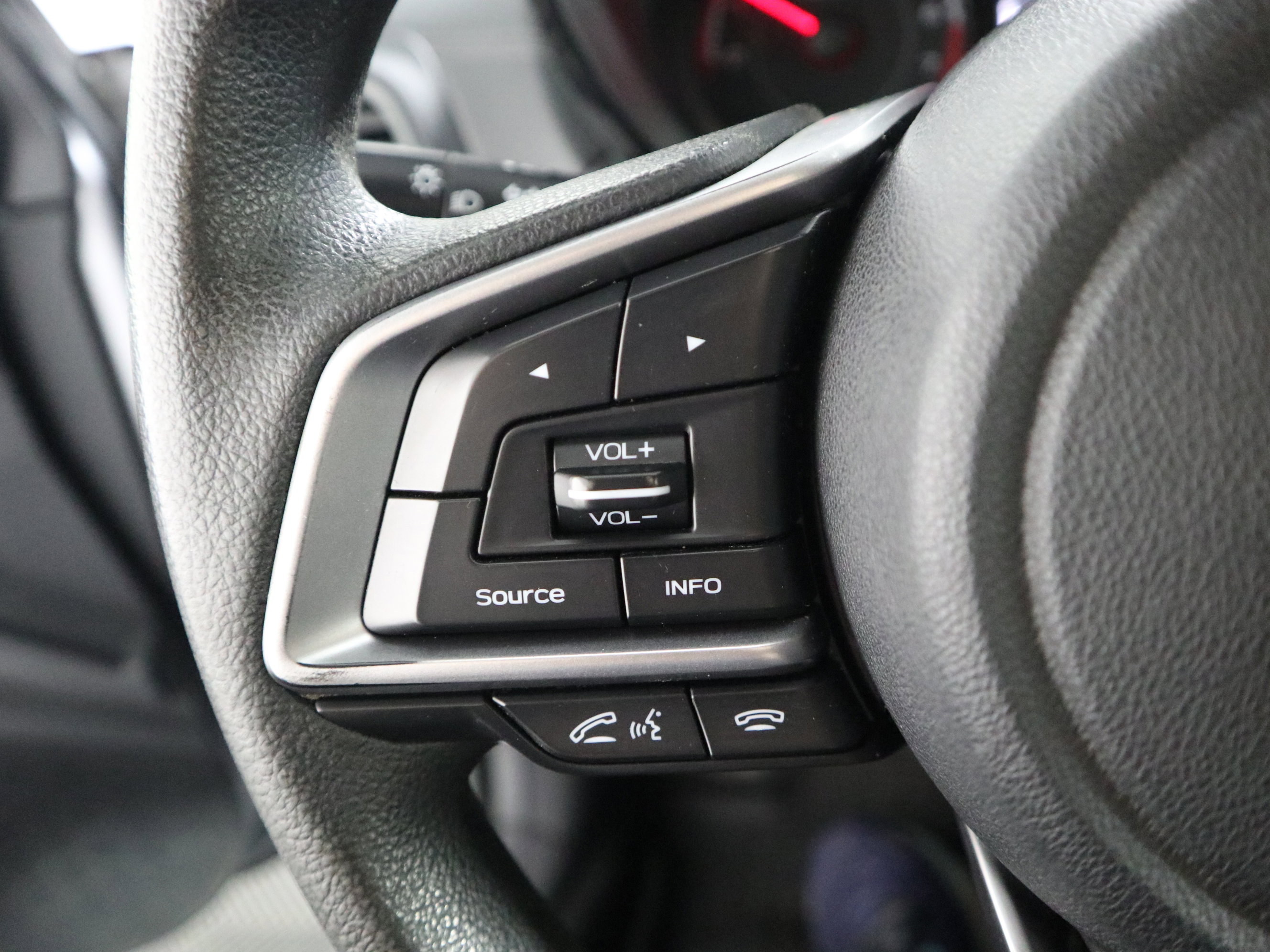 Used 2019 Subaru Crosstrek 2.0i image 26