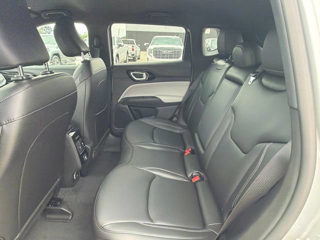 New 2026 Jeep Compass Limited AWD/4WD image 18