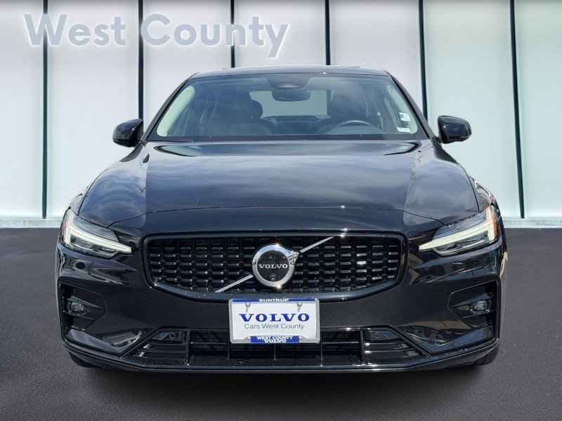 Certified 2025 Volvo S60 B5 Plus image 10