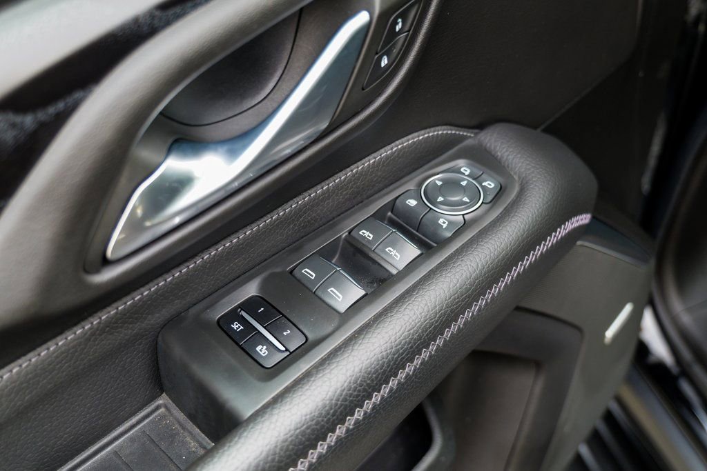 Used 2022 GMC Yukon XL Denali image 18