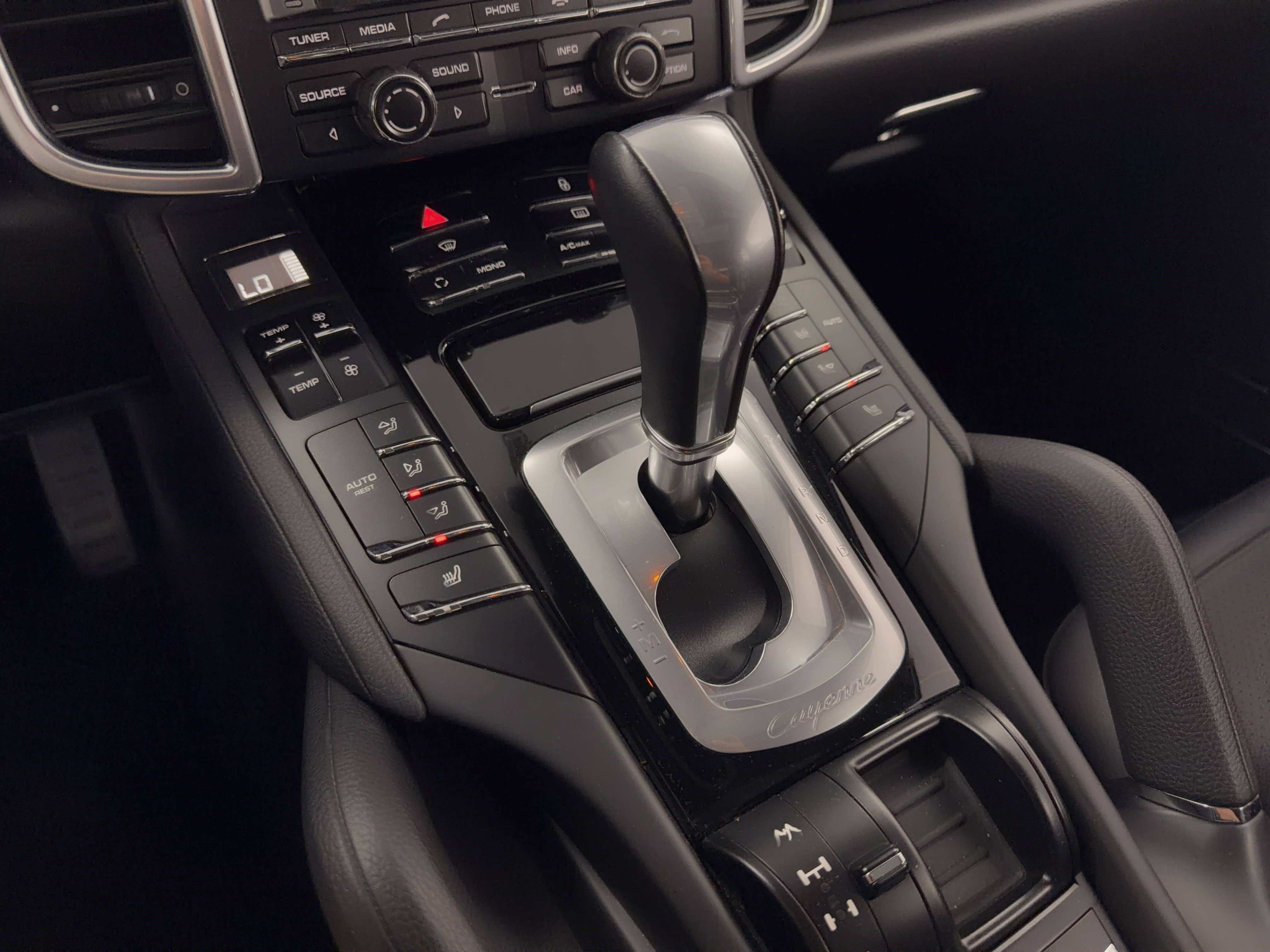 Used 2012 Porsche Cayenne AWD/4WD image 25