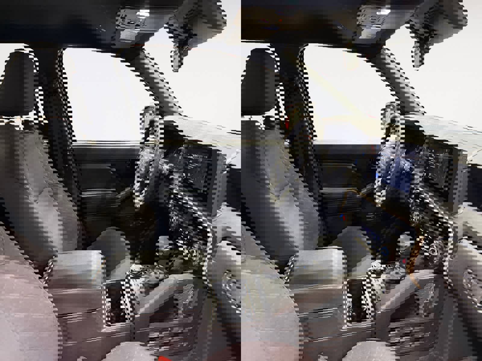 Used 2024 Toyota Tacoma SR image 15