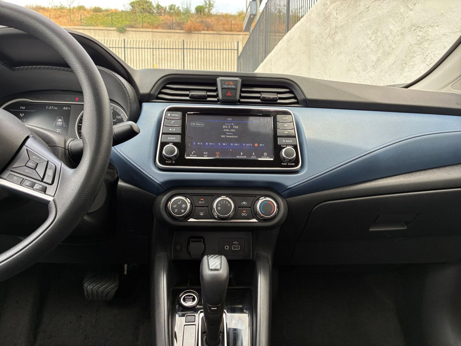 Used 2025 Nissan Versa SV FWD image 17