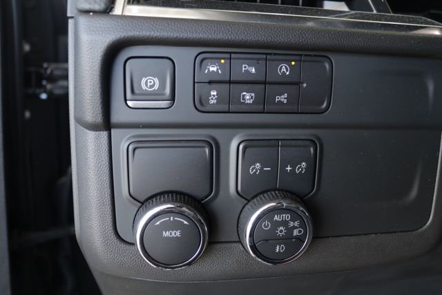 Used 2025 Chevrolet Tahoe RST w/ Comfort Package image 26