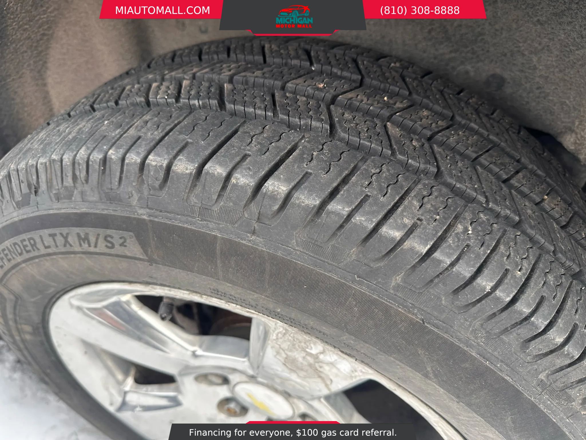 Used 2015 Chevrolet Suburban LT AWD/4WD image 31