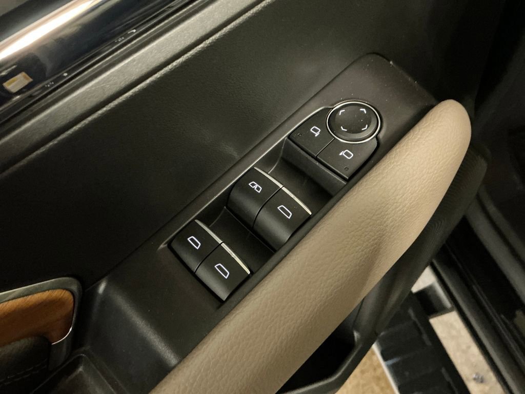 Certified 2023 GMC Canyon Denali AWD/4WD image 16