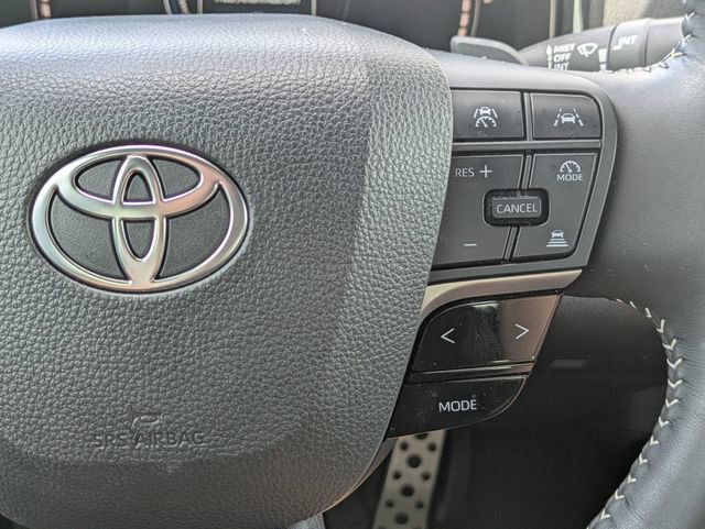 Used 2025 Toyota Camry SE w/ Convenience Package FWD image 20