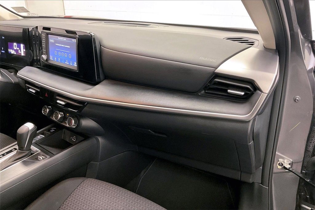 Certified 2025 Nissan Kicks S image 15