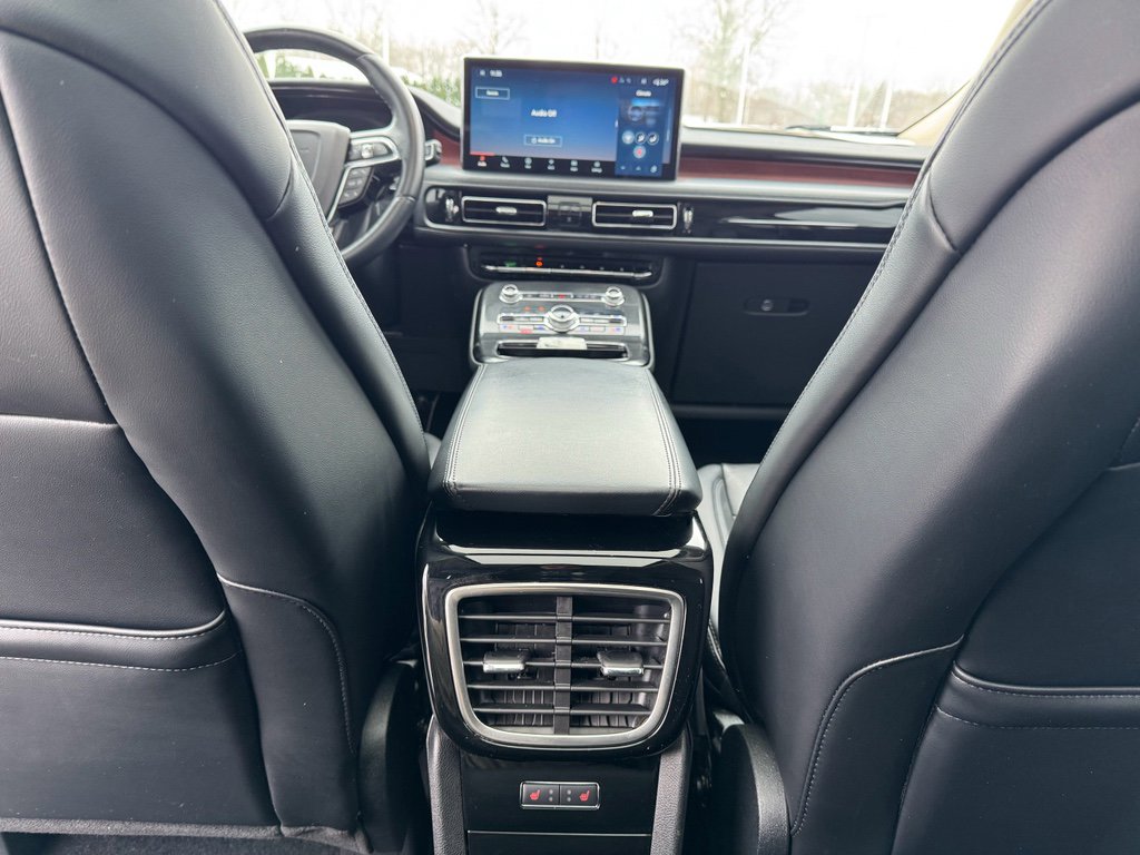 Used 2022 Lincoln Nautilus Reserve AWD/4WD image 24