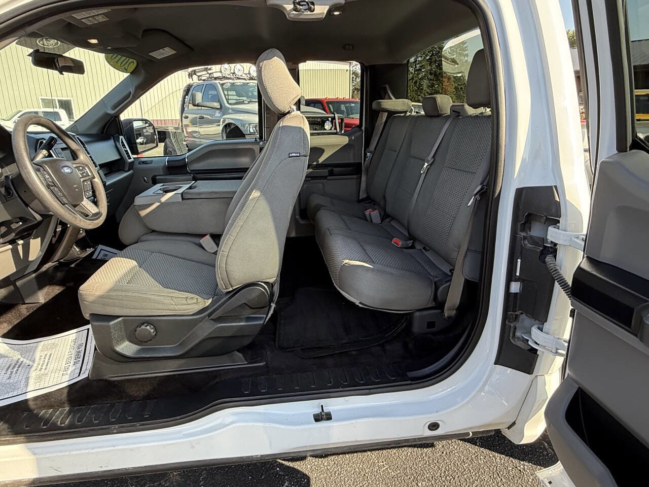 Used 2016 Ford F150 XLT image 17