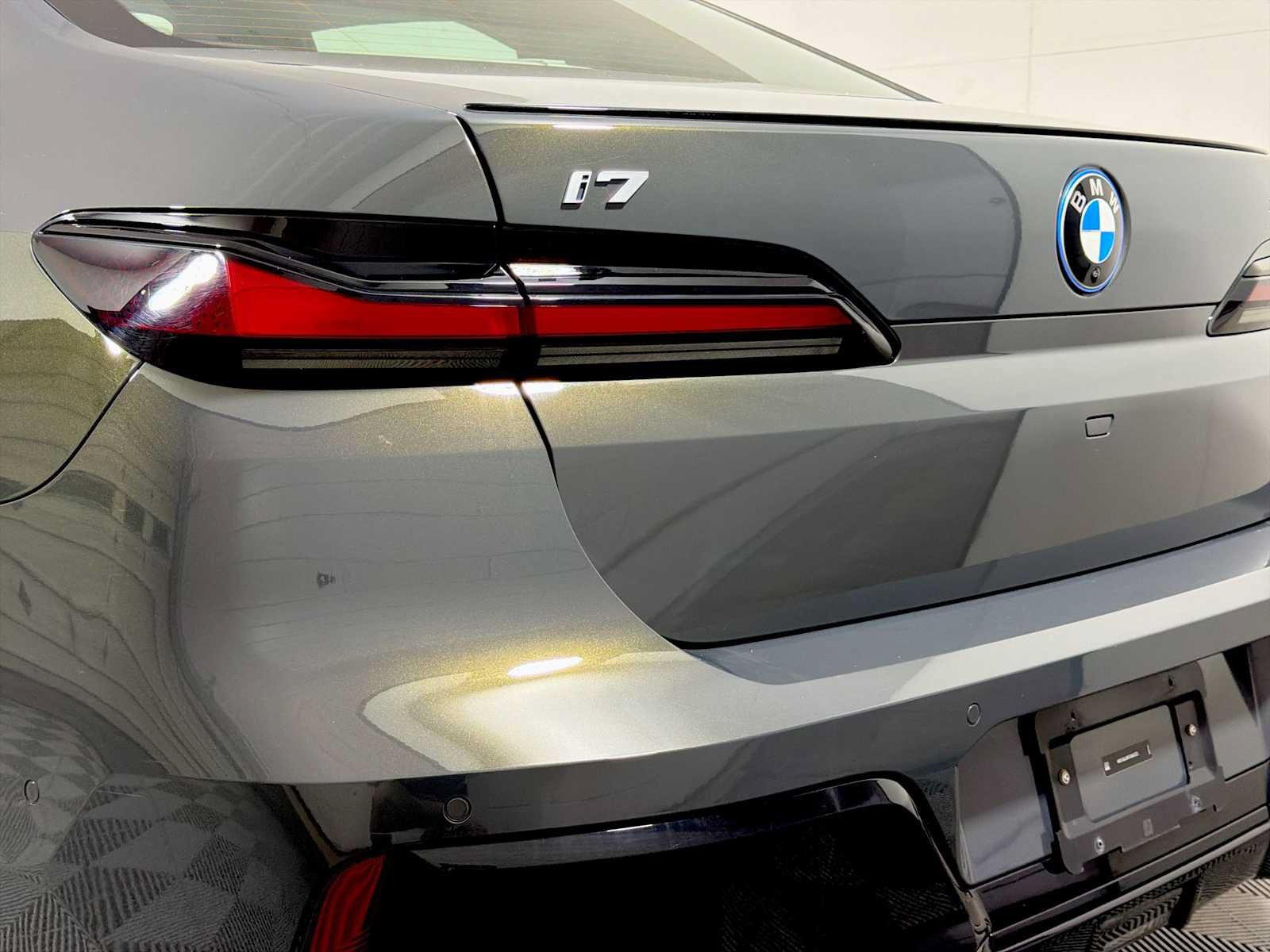 Used 2026 BMW i7 xDrive60 AWD/4WD image 27