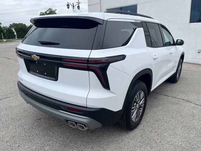 New 2027 Chevrolet Traverse LT FWD image 5