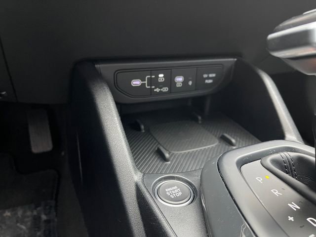 Used 2025 Kia K4 EX image 26