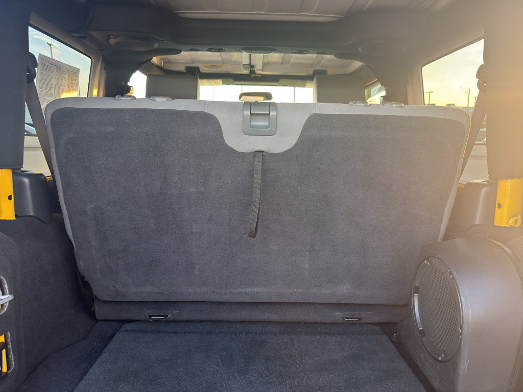 Used 2008 Jeep Wrangler Rubicon w/ Dual Top Group AWD/4WD image 27