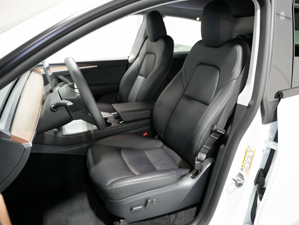 Used 2024 Tesla Model Y Performance AWD/4WD image 10