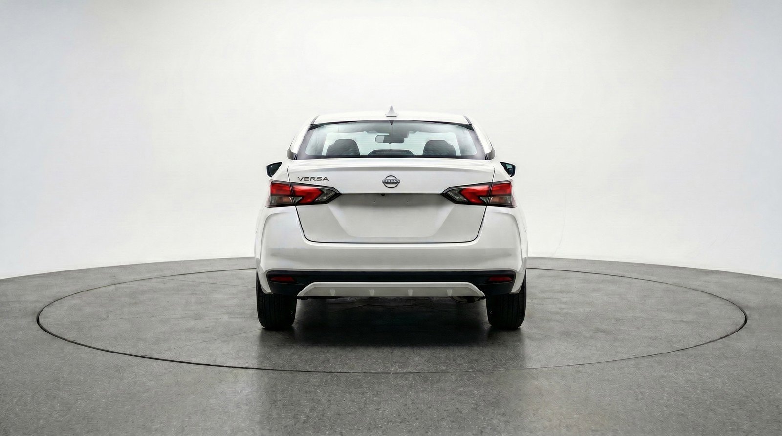 Used 2025 Nissan Versa SV FWD image 7