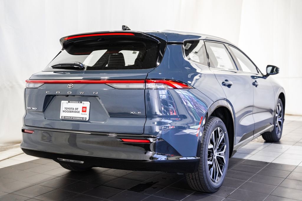 New 2026 Toyota Crown Signia XLE image 4