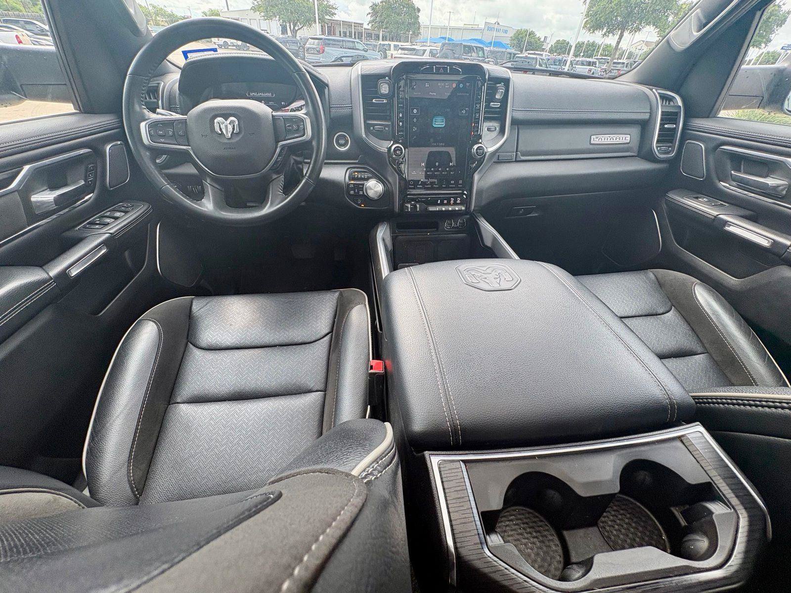Used 2023 RAM 1500 Laramie AWD/4WD image 9