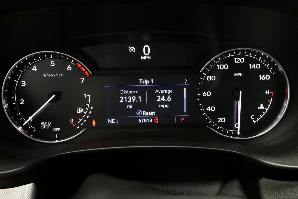 Used 2023 Cadillac XT4 Premium Luxury image 28