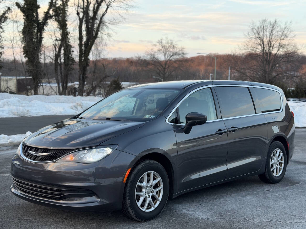 Used 2017 Chrysler Pacifica Touring