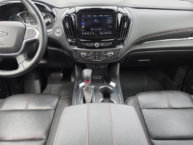 Certified 2023 Chevrolet Traverse RS FWD image 18