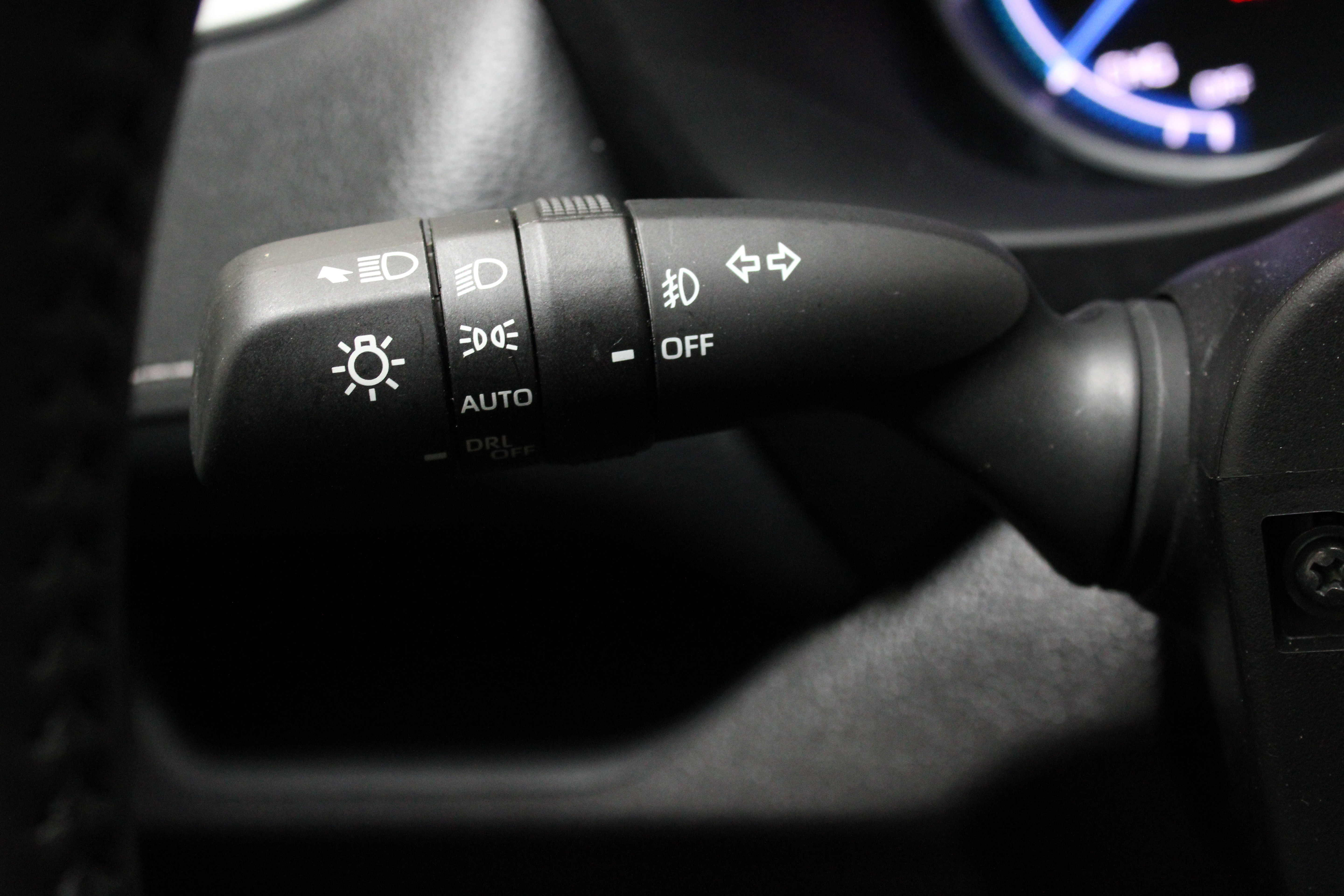 Used 2025 Toyota RAV4 Woodland Edition w/ Weather Package AWD/4WD image 26