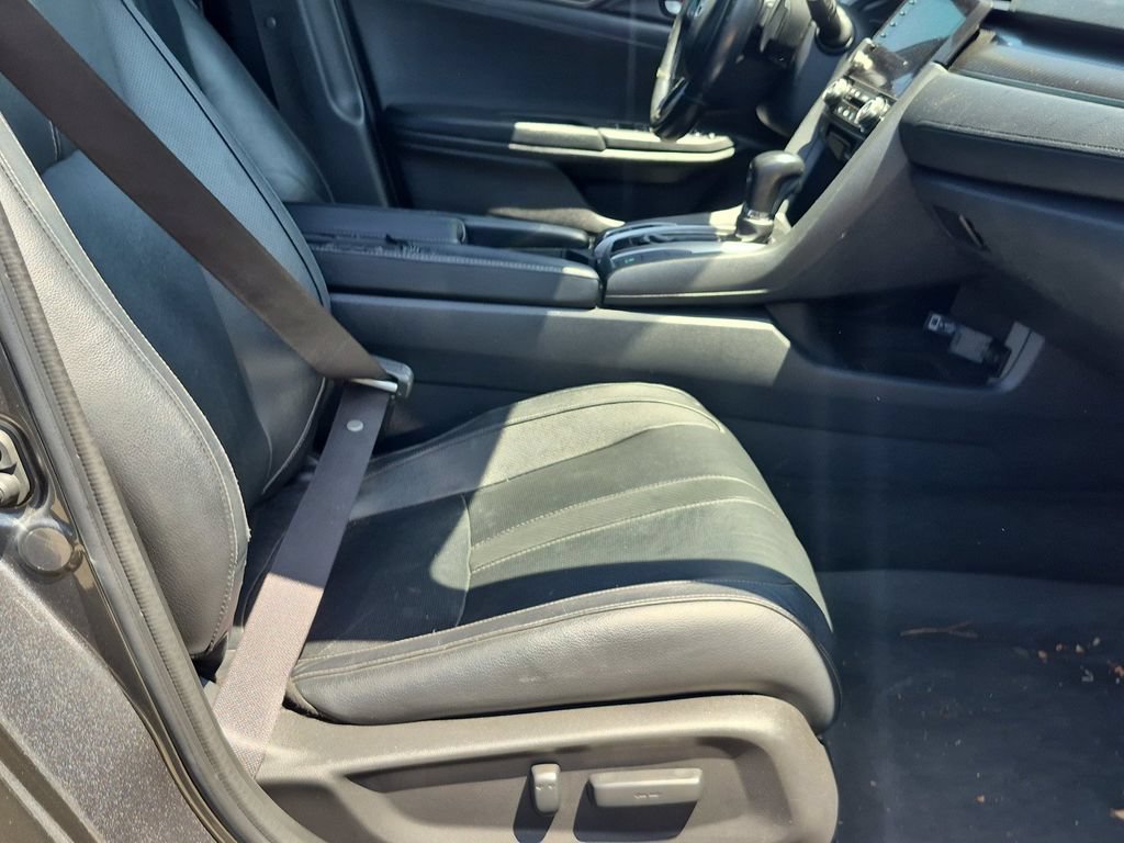 Used 2019 Honda Civic Sport Touring image 9