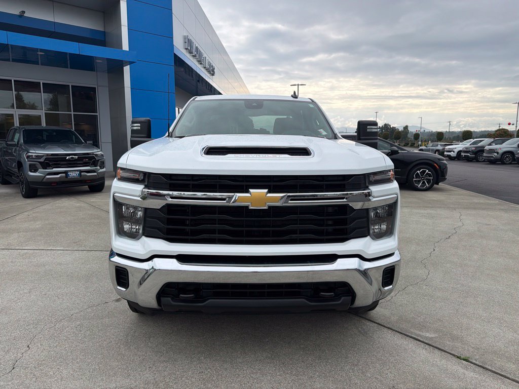Used 2026 Chevrolet Silverado 2500 LT AWD/4WD image 9