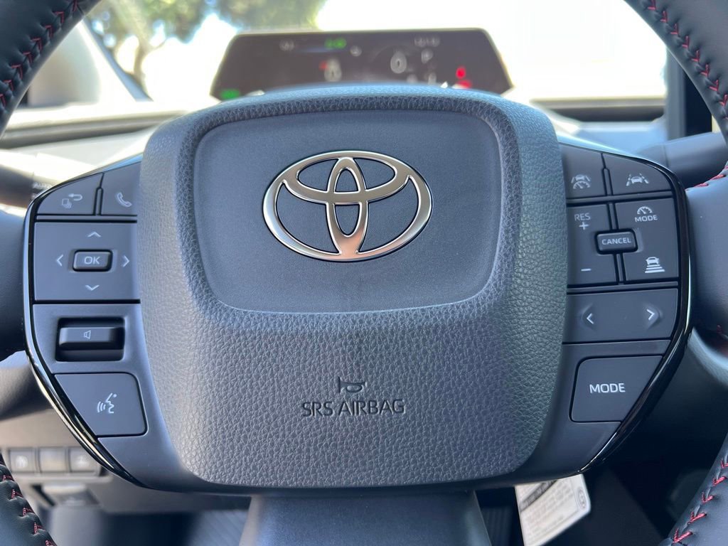 New 2026 Toyota Prius Plug-In Hybrid FWD image 29