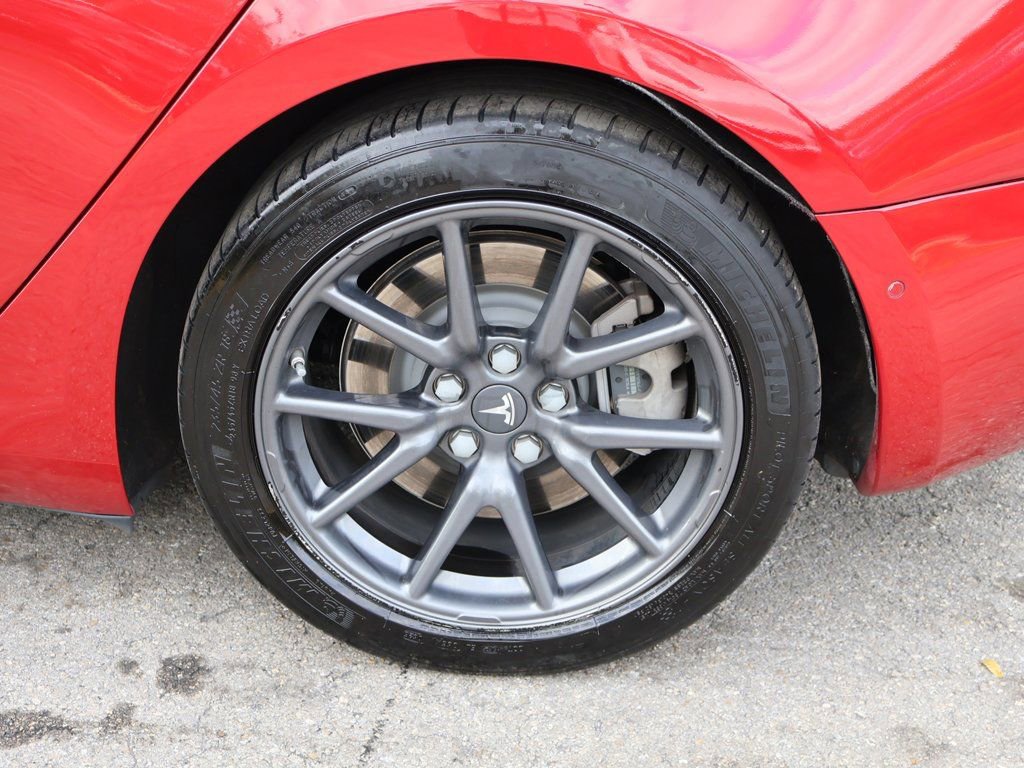 Used 2018 Tesla Model 3 Long Range RWD image 22