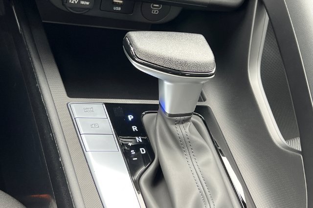 New 2026 Hyundai Elantra SE FWD image 19