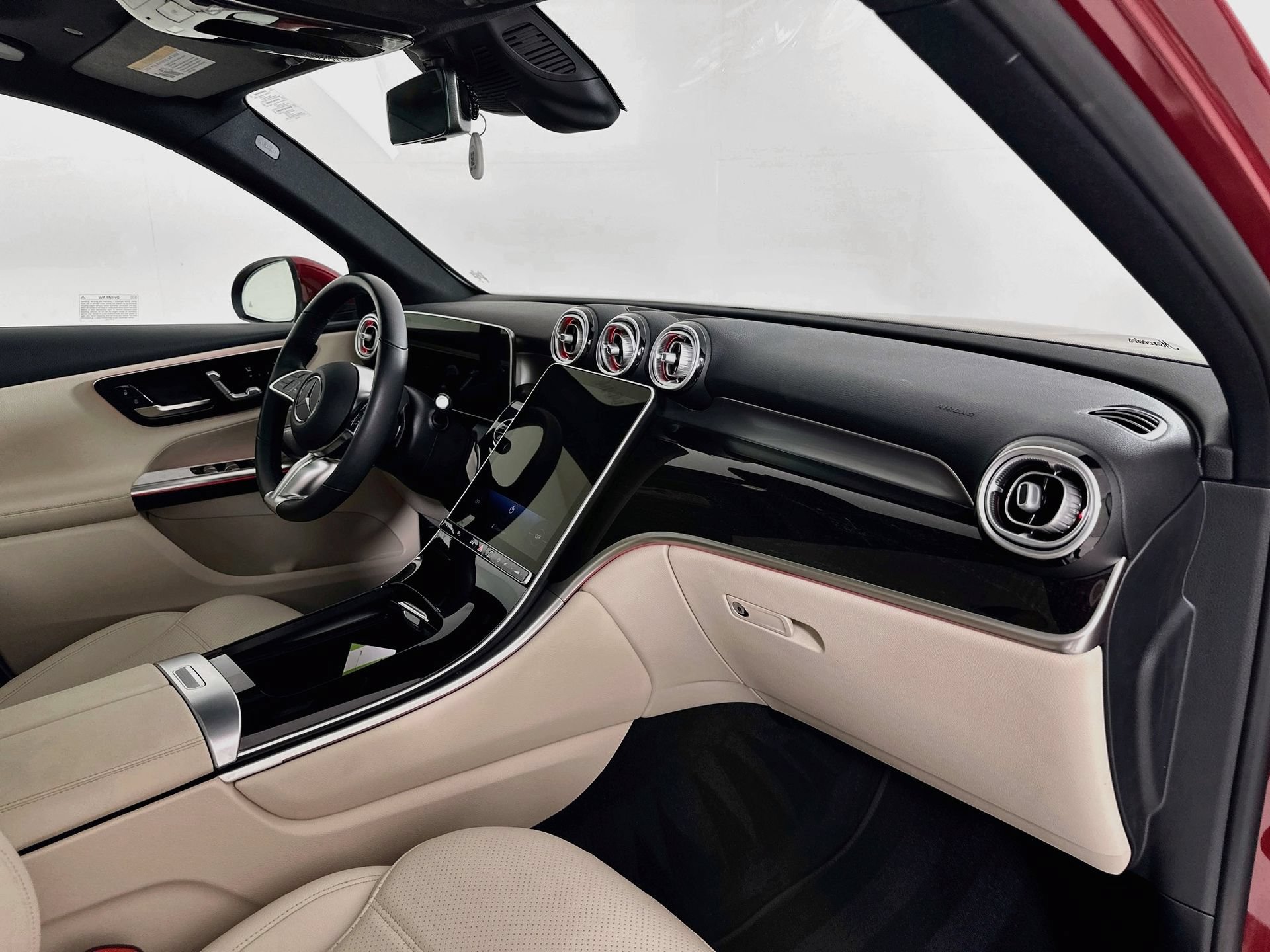 Certified 2026 Mercedes-Benz GLC 300 image 32