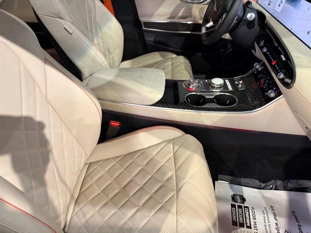 Used 2026 Genesis GV70 3.5T Sport Prestige image 23