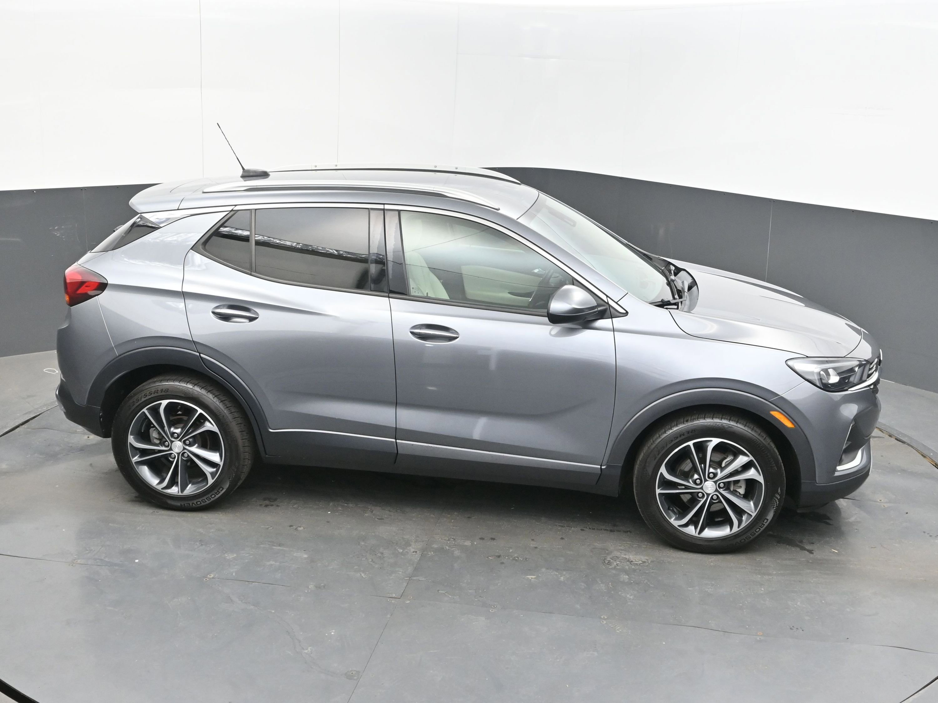 Used 2020 Buick Encore GX Essence image 36